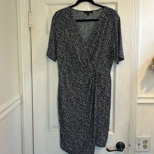 Banana Republic V- neck Dress